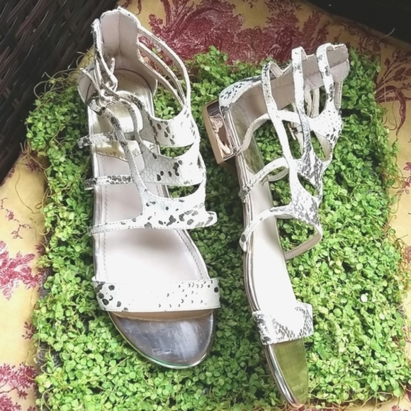 Vince Camuto Shoes - VINCE Camuto Buckles  Cream Laser Leather  Strappy Zips Up Ankle Sandals 8.5 EUC